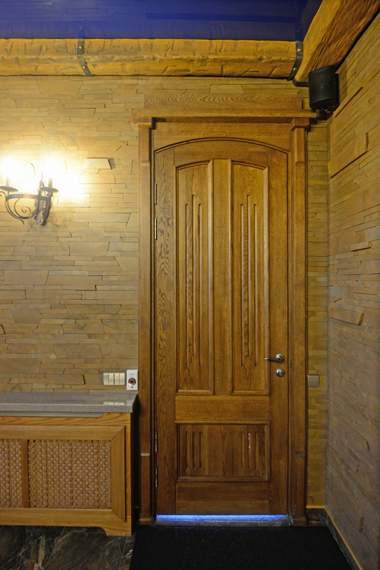 Классическая дверь, дверь в стиле модерн, входная дверь, дверь из дуба, дубовая дверь, массив