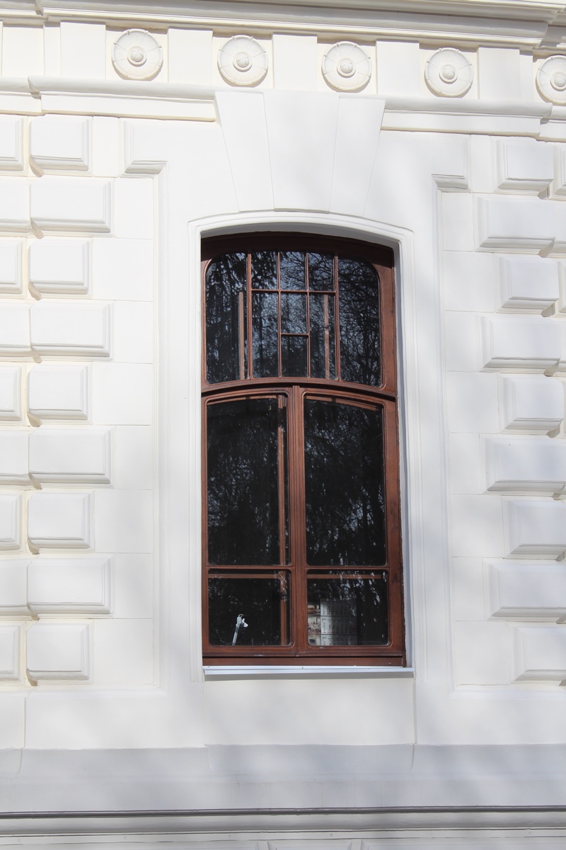 Окна в стиле модерн, деревянные окна, окна под старину, стиль модерн
