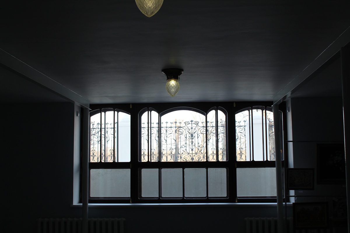 Окна в стиле модерн, деревянные окна, окна под старину, стиль модерн